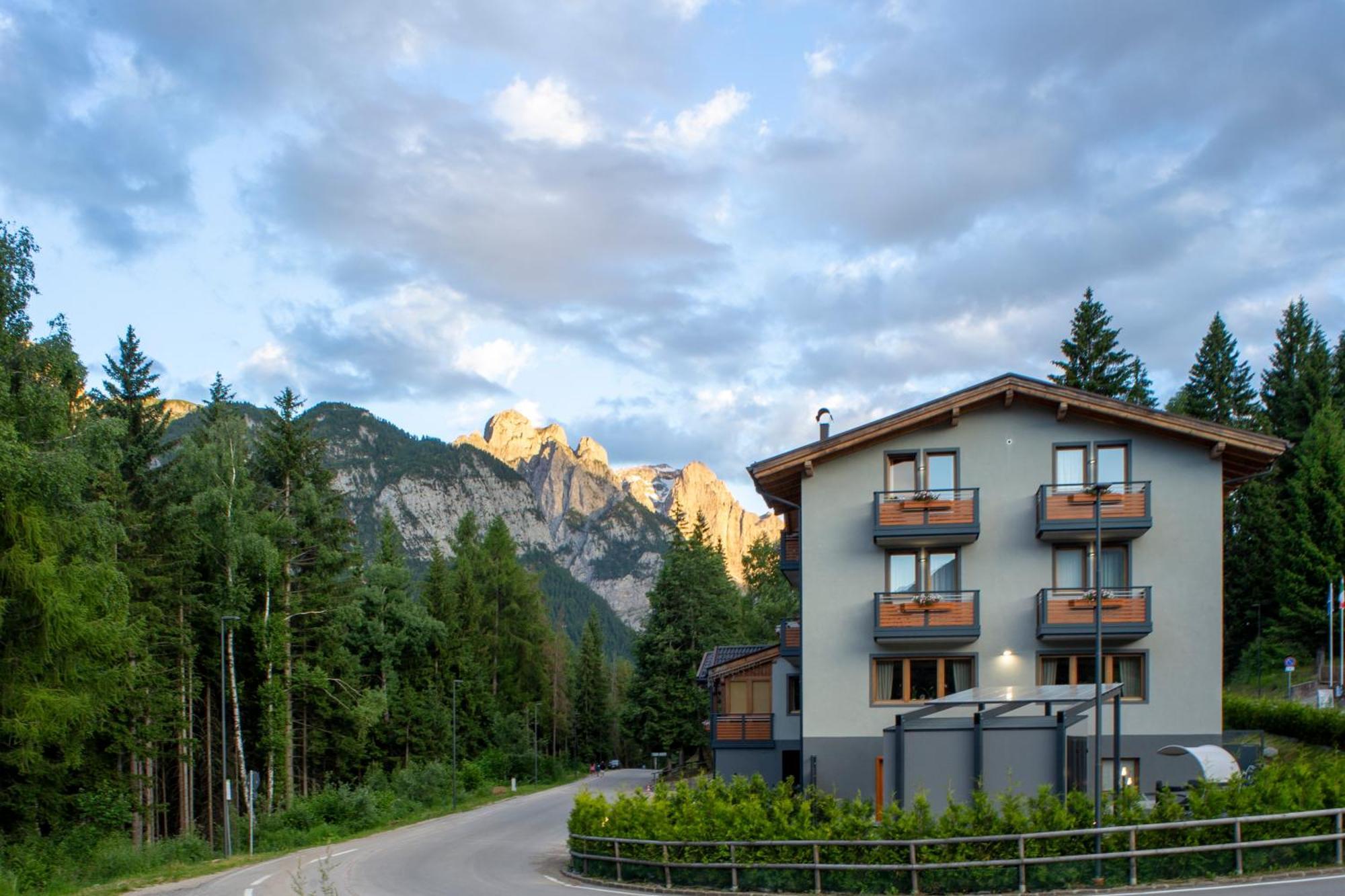 Hotel Fantelli โฟลการีดา ภายนอก รูปภาพ
